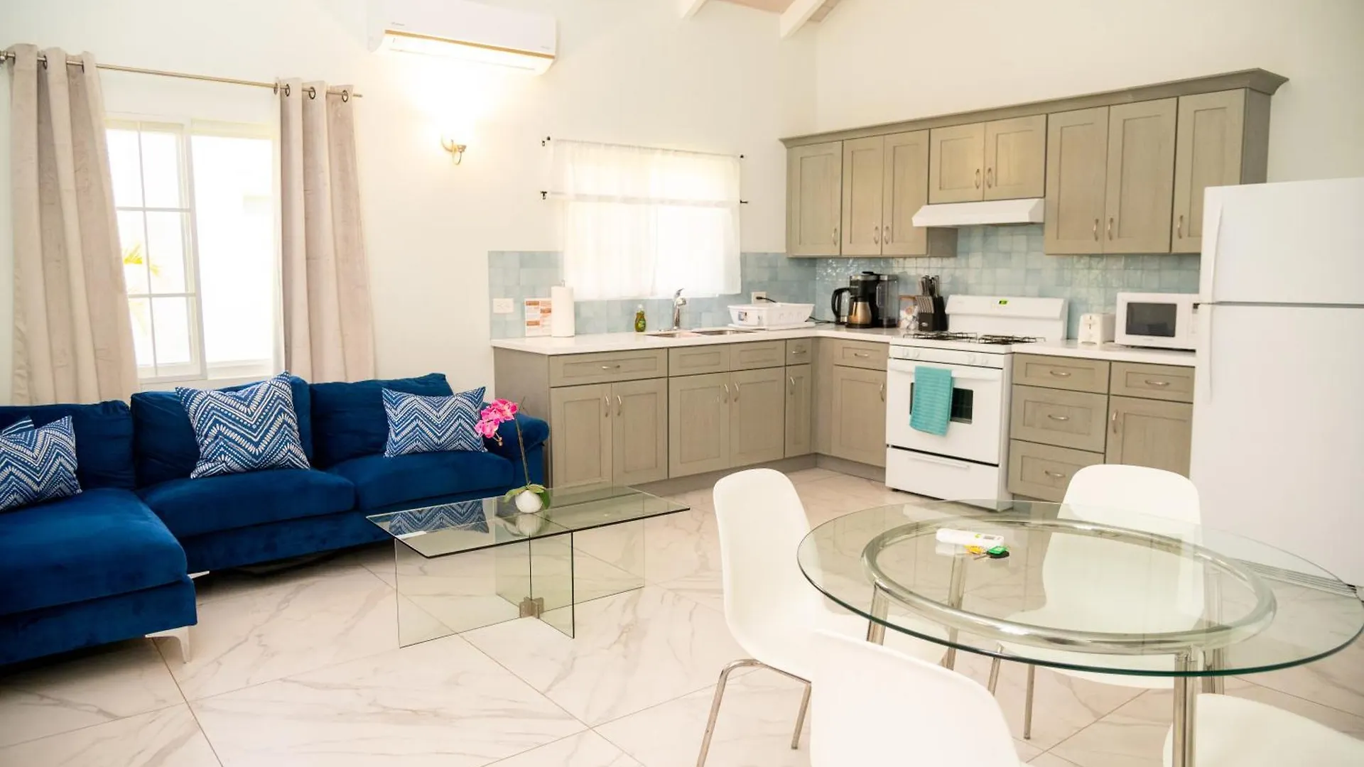 Trade Winds Cottage #1 Cedar Grove Antigua/Barbuda